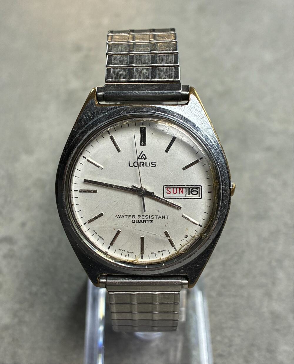 Lorus Quartz Men’s Watch Y143-8020 Silver Dial Day Date Works Speidel Bracelet